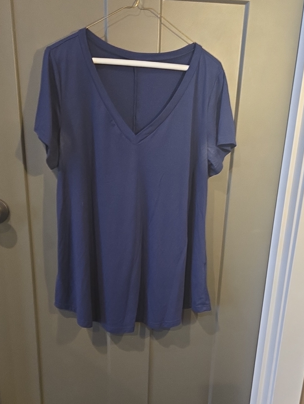 SHEIN Deep Blue V-Neck Short Sleeve Tee